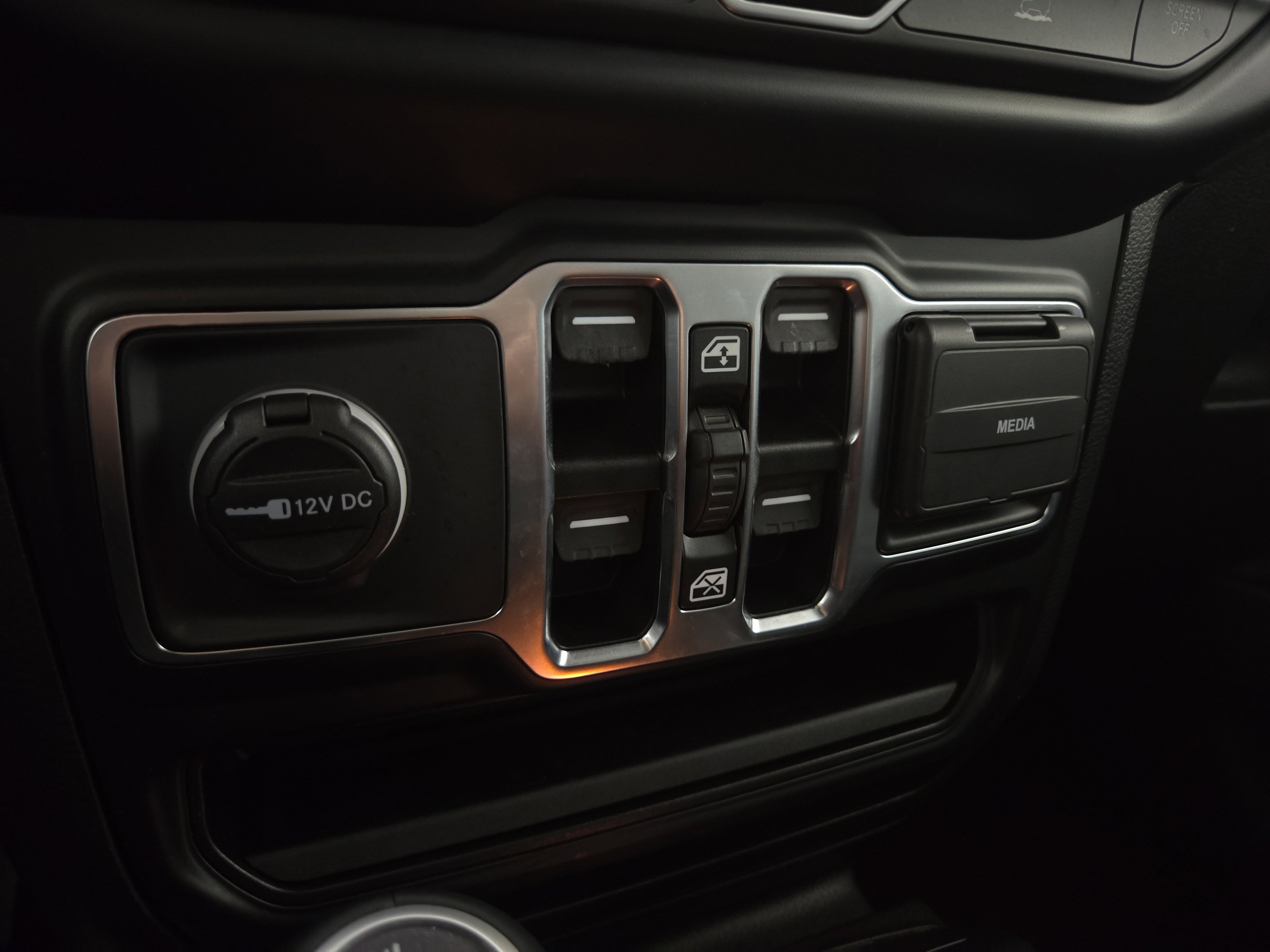 Certified 2021 Jeep Gladiator Overland w/ Popular Equipment Package image 29