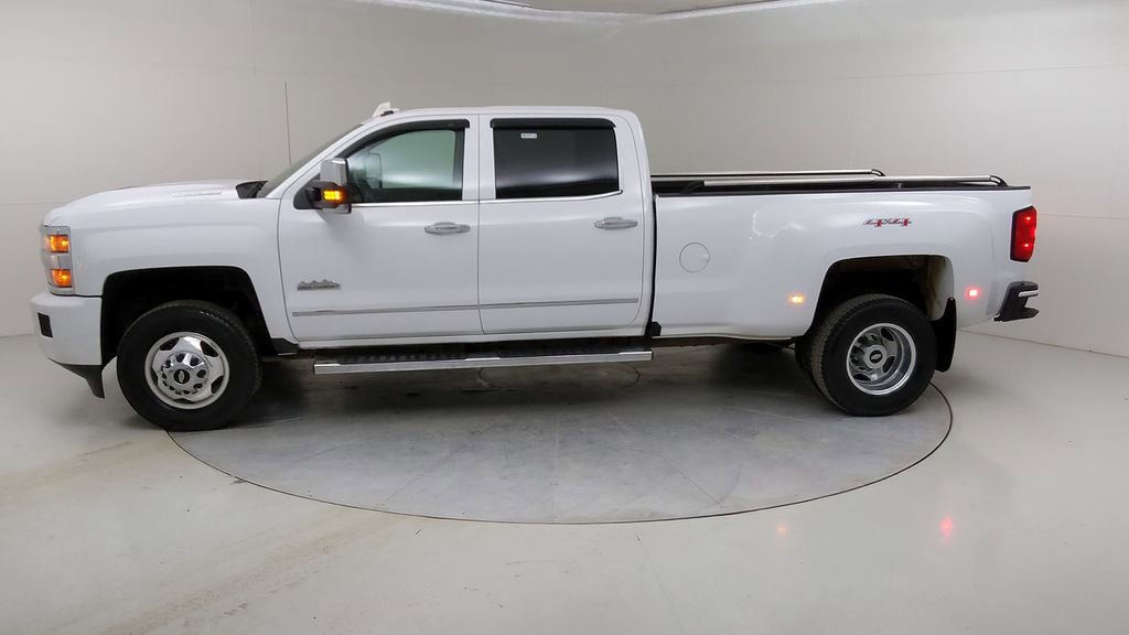 Used 2017 Chevrolet Silverado 3500 High Country image 18