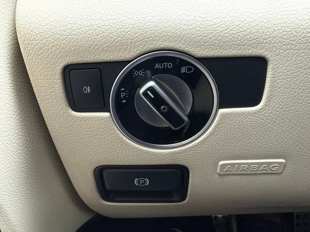 Used 2014 Mercedes-Benz SLK 350 image 29