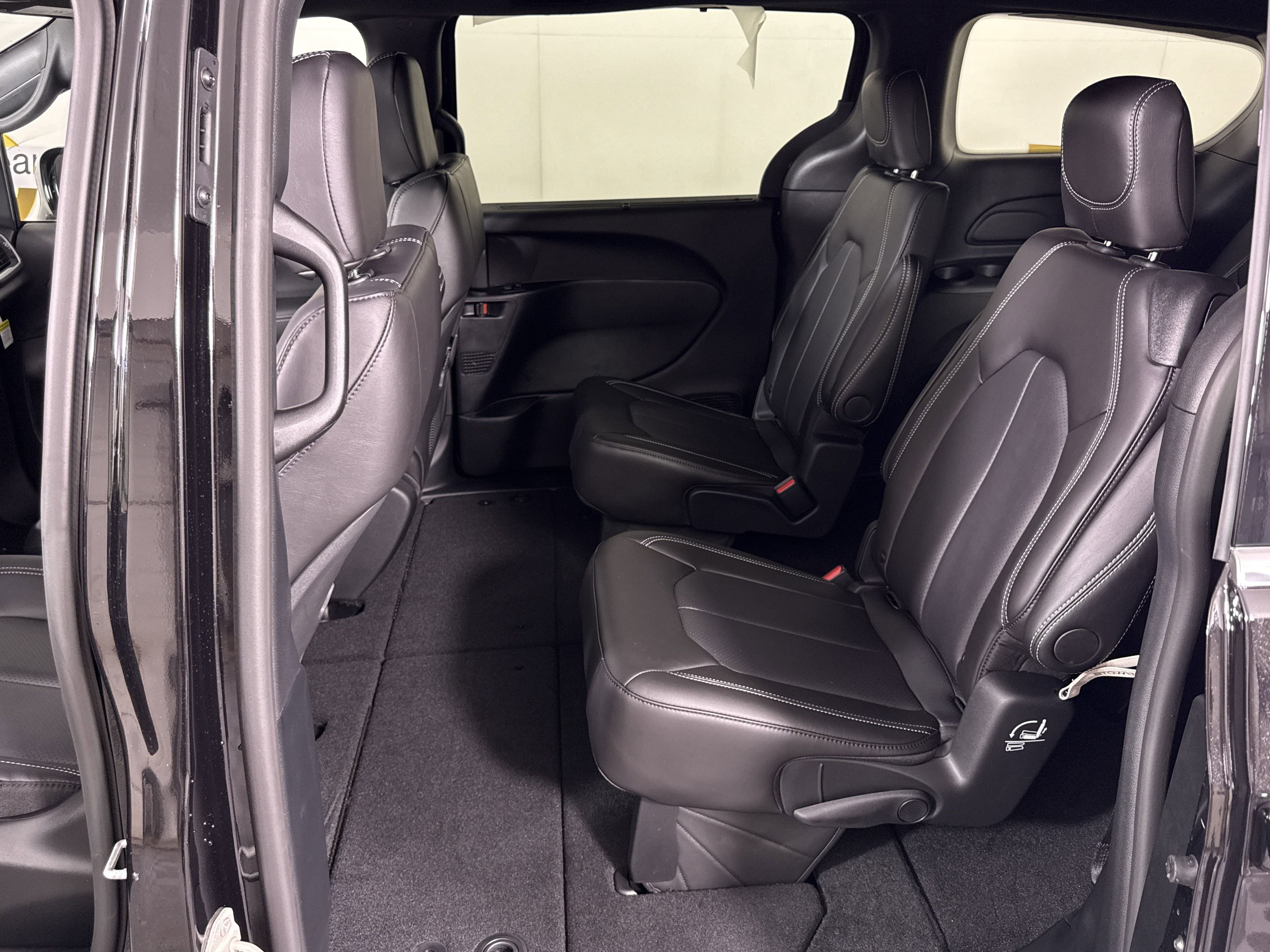 New 2026 Chrysler Voyager LX FWD image 14
