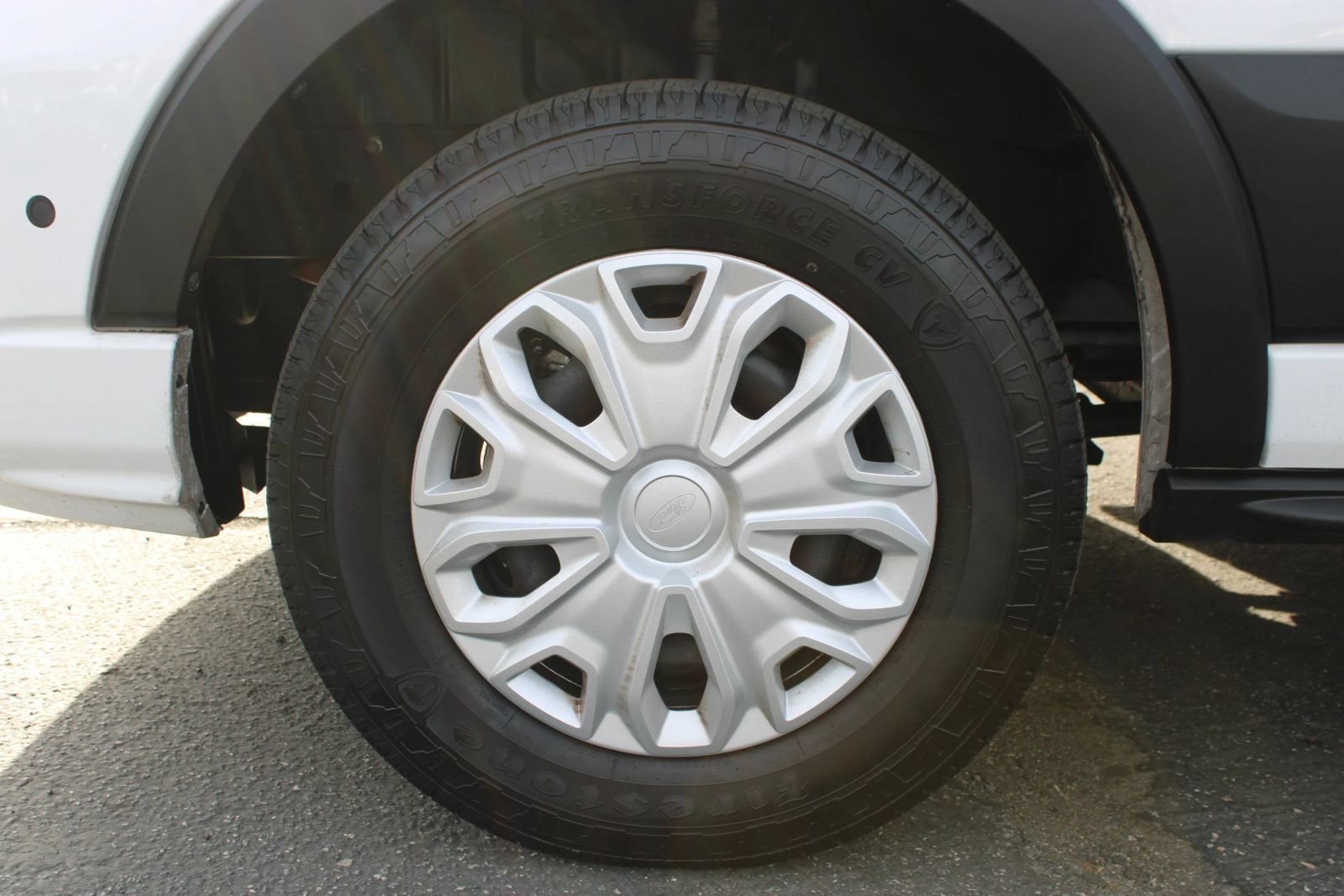 Used 2024 Ford Transit 350 XLT RWD image 16
