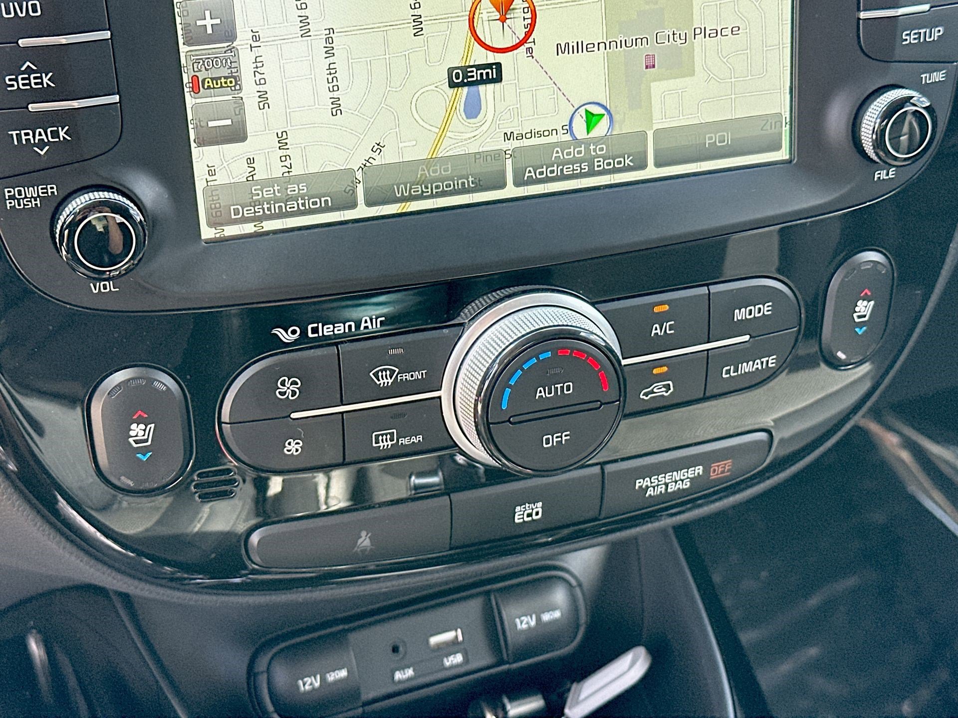 Used 2016 Kia Soul ! w/ Premium Package image 16