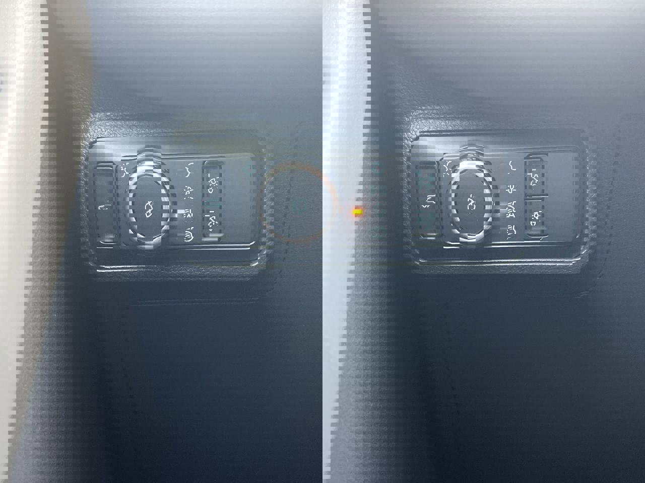 New 2026 Ford Explorer Active image 13