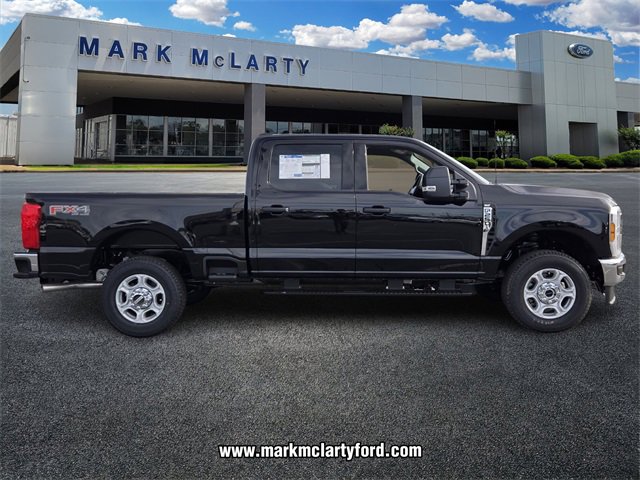 New 2026 Ford F250 XLT w/ FX4 Off-Road Package image 2