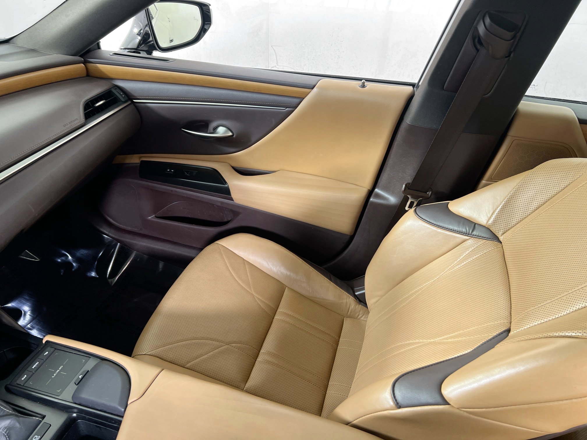 Used 2019 Lexus ES 350 image 24