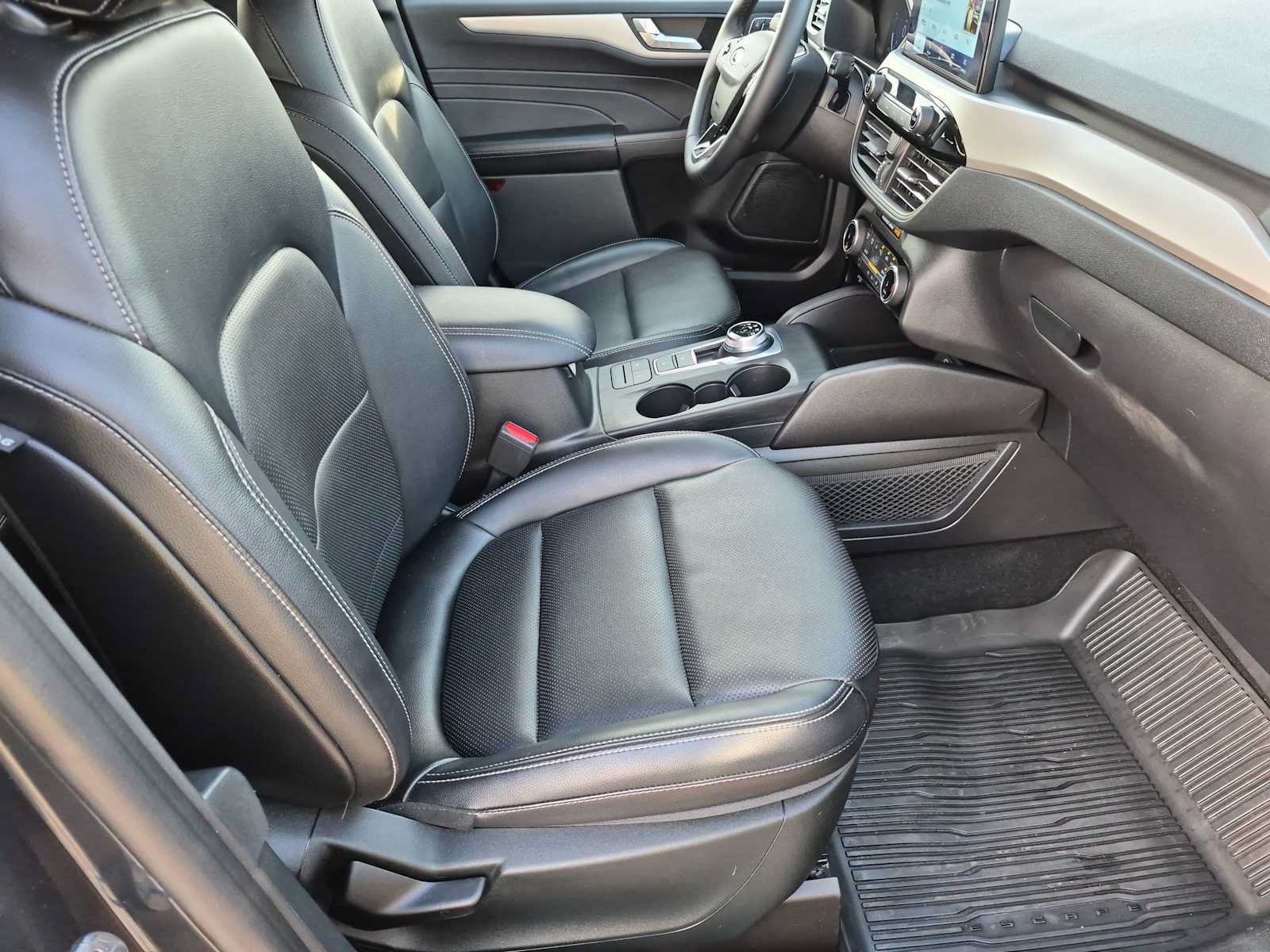 Used 2022 Ford Escape SEL w/ Technology Package AWD/4WD image 20