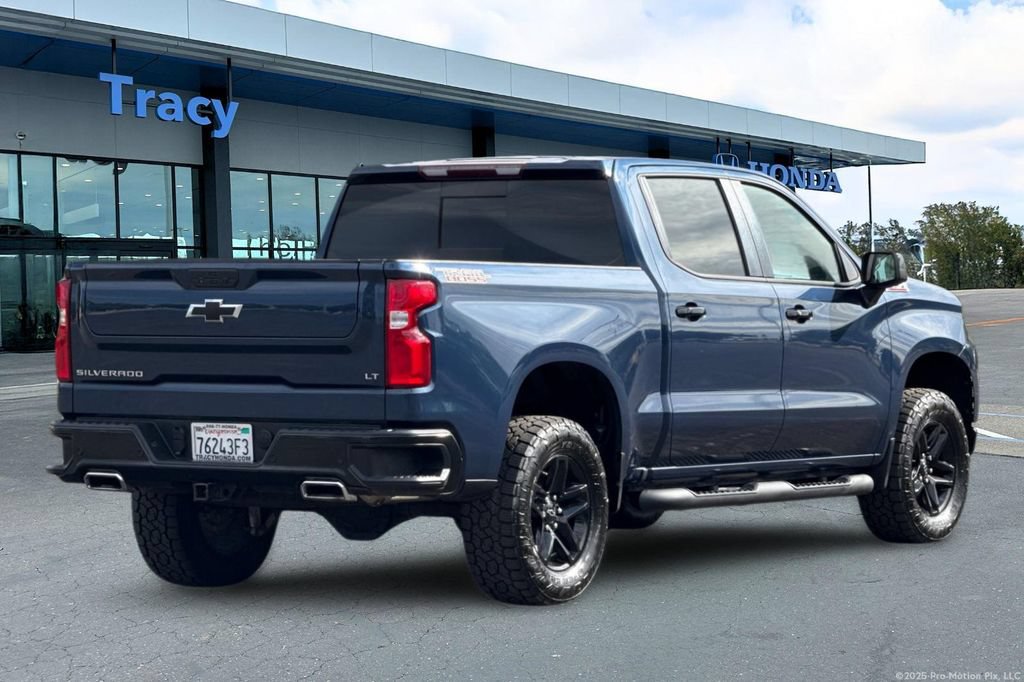 Used 2021 Chevrolet Silverado 1500 LT Trail Boss w/ Convenience Package II AWD/4WD image 6