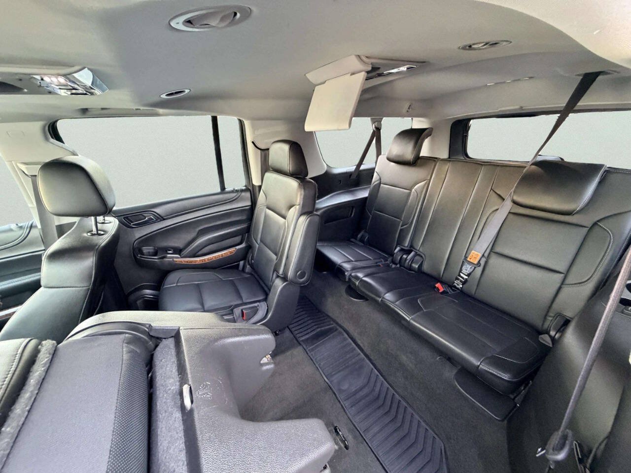 Used 2016 Chevrolet Suburban LTZ AWD/4WD image 26