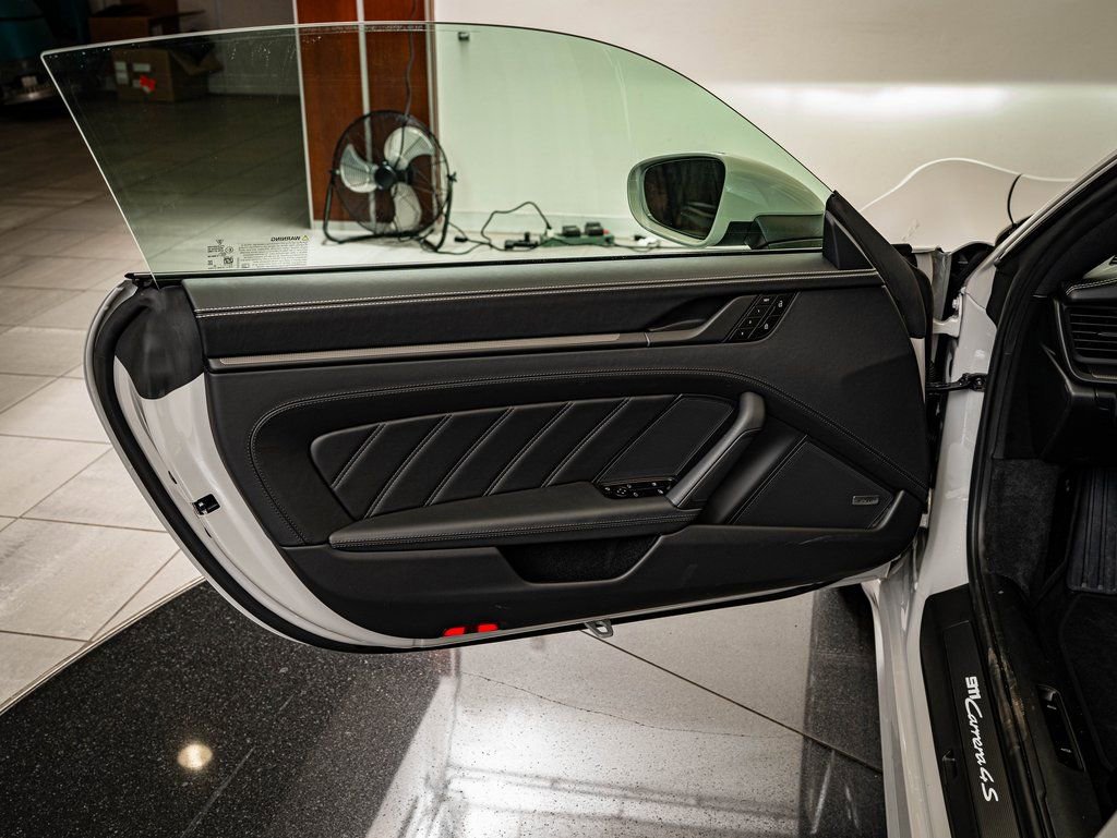 New 2026 Porsche 911 Carrera 4S image 41