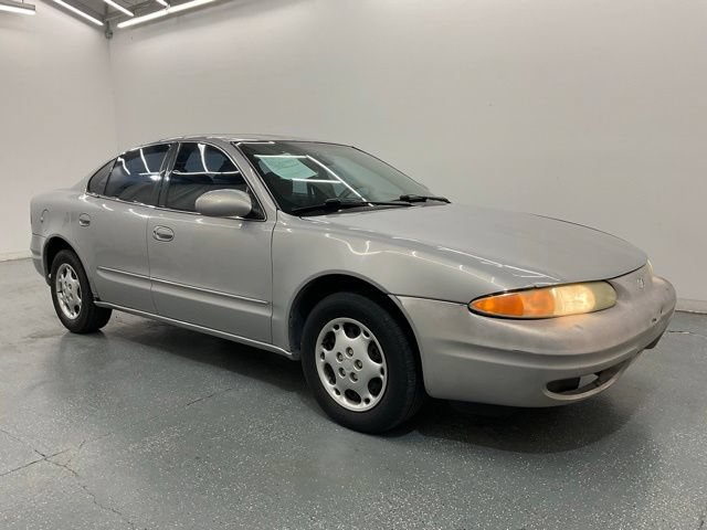 Used 1999 Oldsmobile Alero GL w/ Ashtray & Lighter Pkg FWD image 8