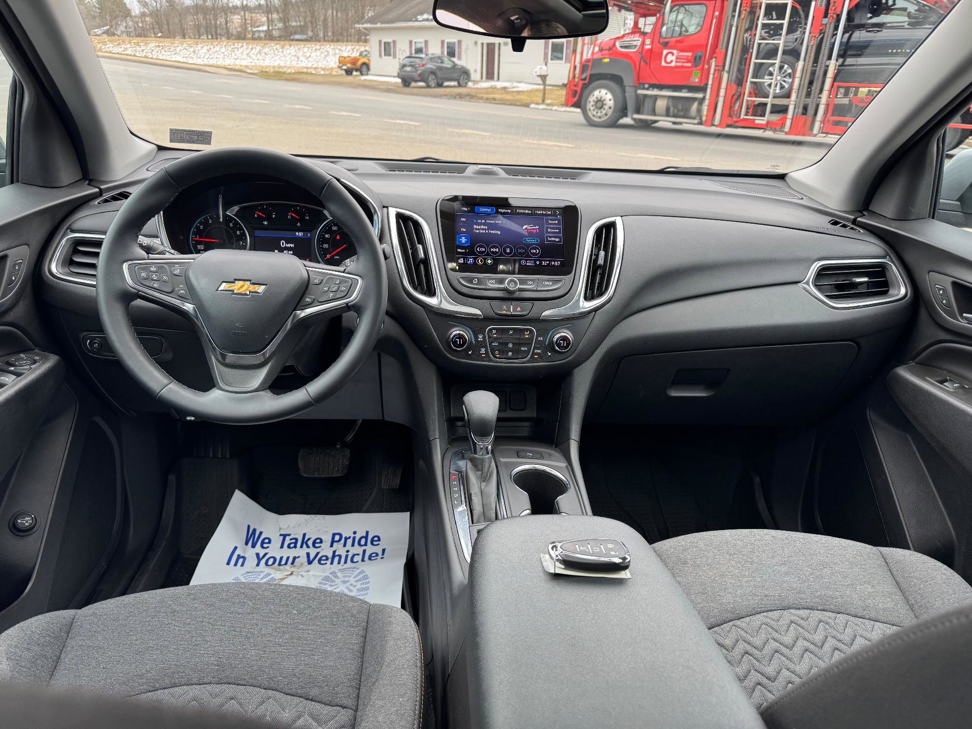 Used 2024 Chevrolet Equinox LT AWD/4WD image 38