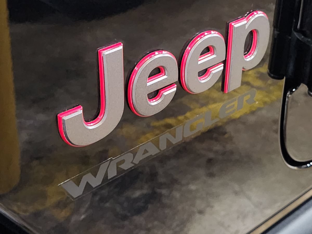 Used 2022 Jeep Wrangler Rubicon AWD/4WD image 20