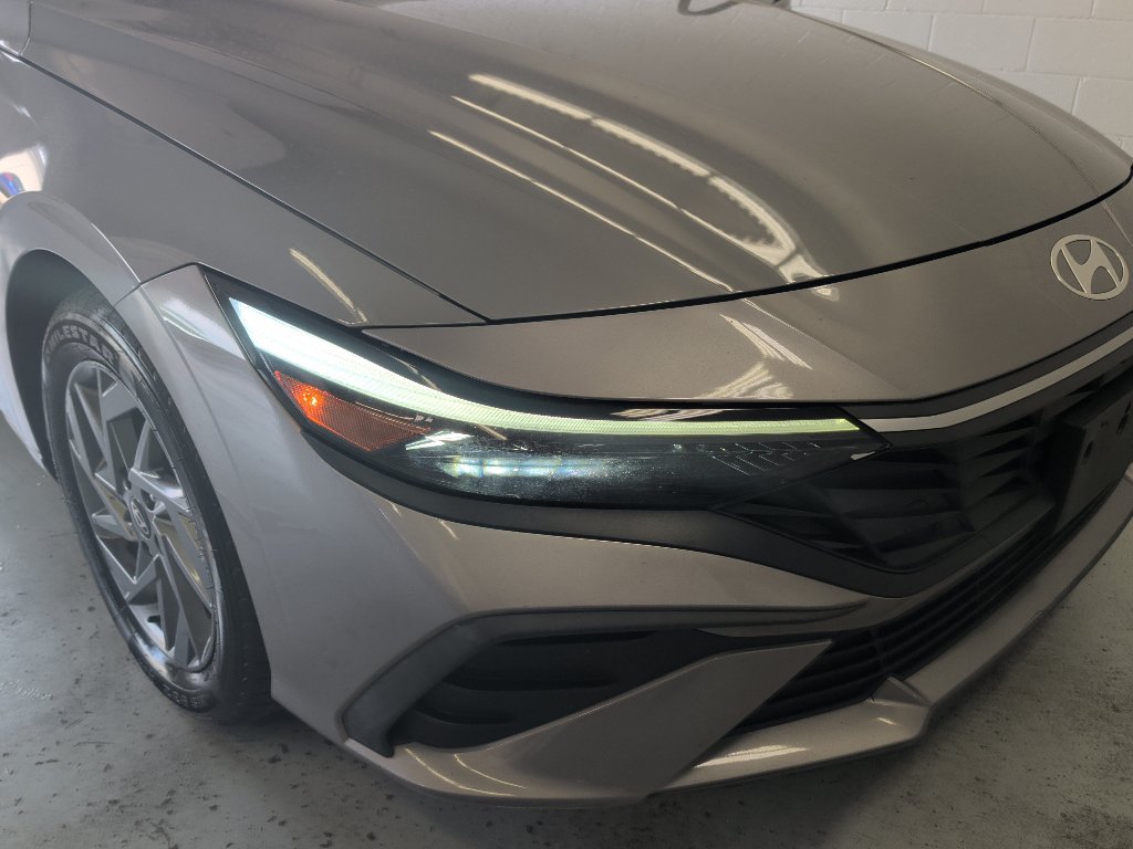 Used 2024 Hyundai Elantra SEL FWD image 5