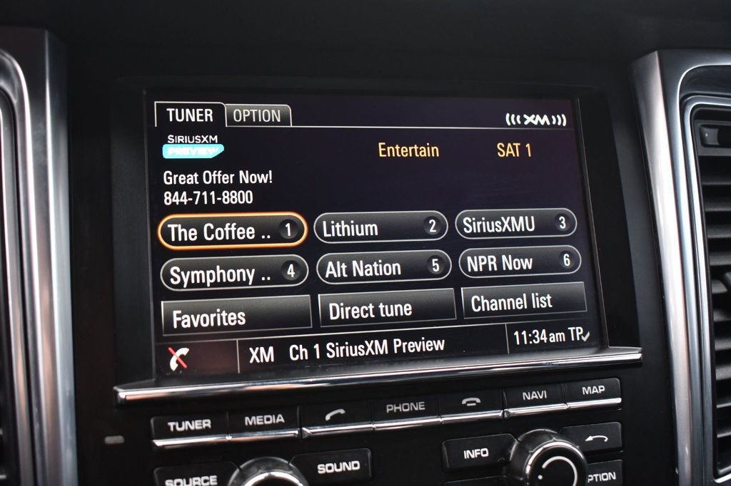 Used 2015 Porsche Macan Turbo image 30