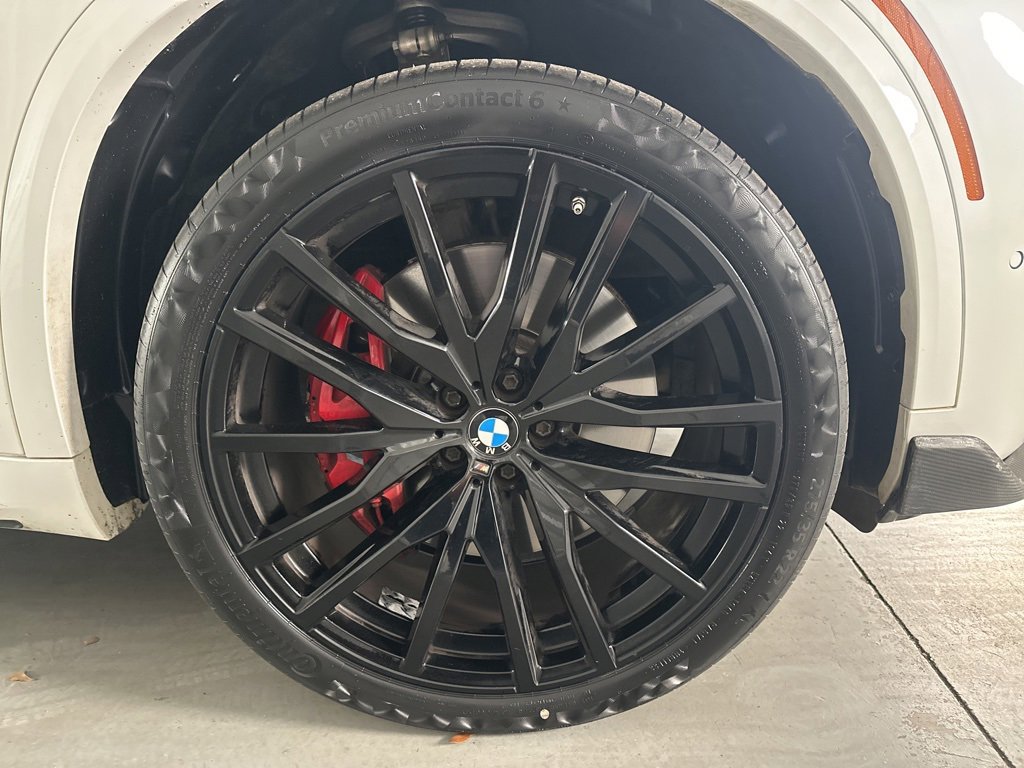 Used 2021 BMW X5 M50i w/ Executive Package image 4