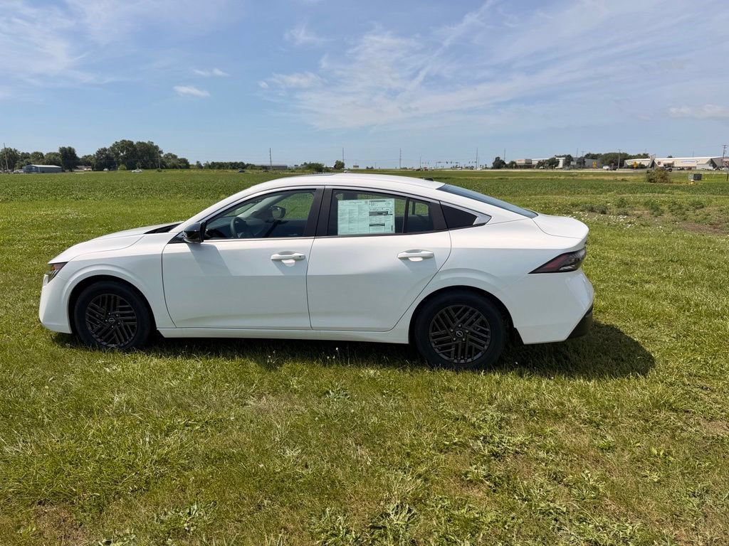 New 2026 Nissan Sentra SV w/ SV Convenience Package FWD image 8
