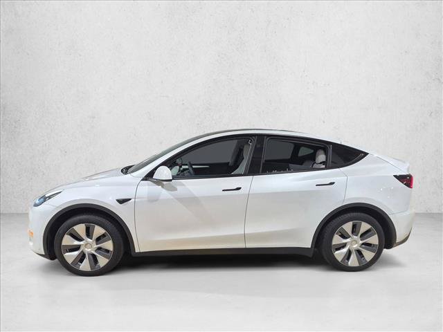 Used 2024 Tesla Model Y Long Range AWD/4WD image 5