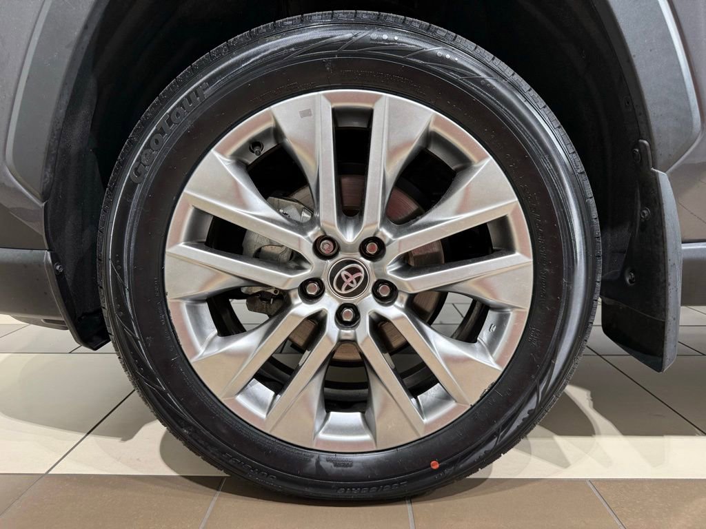 Certified 2023 Toyota RAV4 XLE Premium AWD/4WD image 9