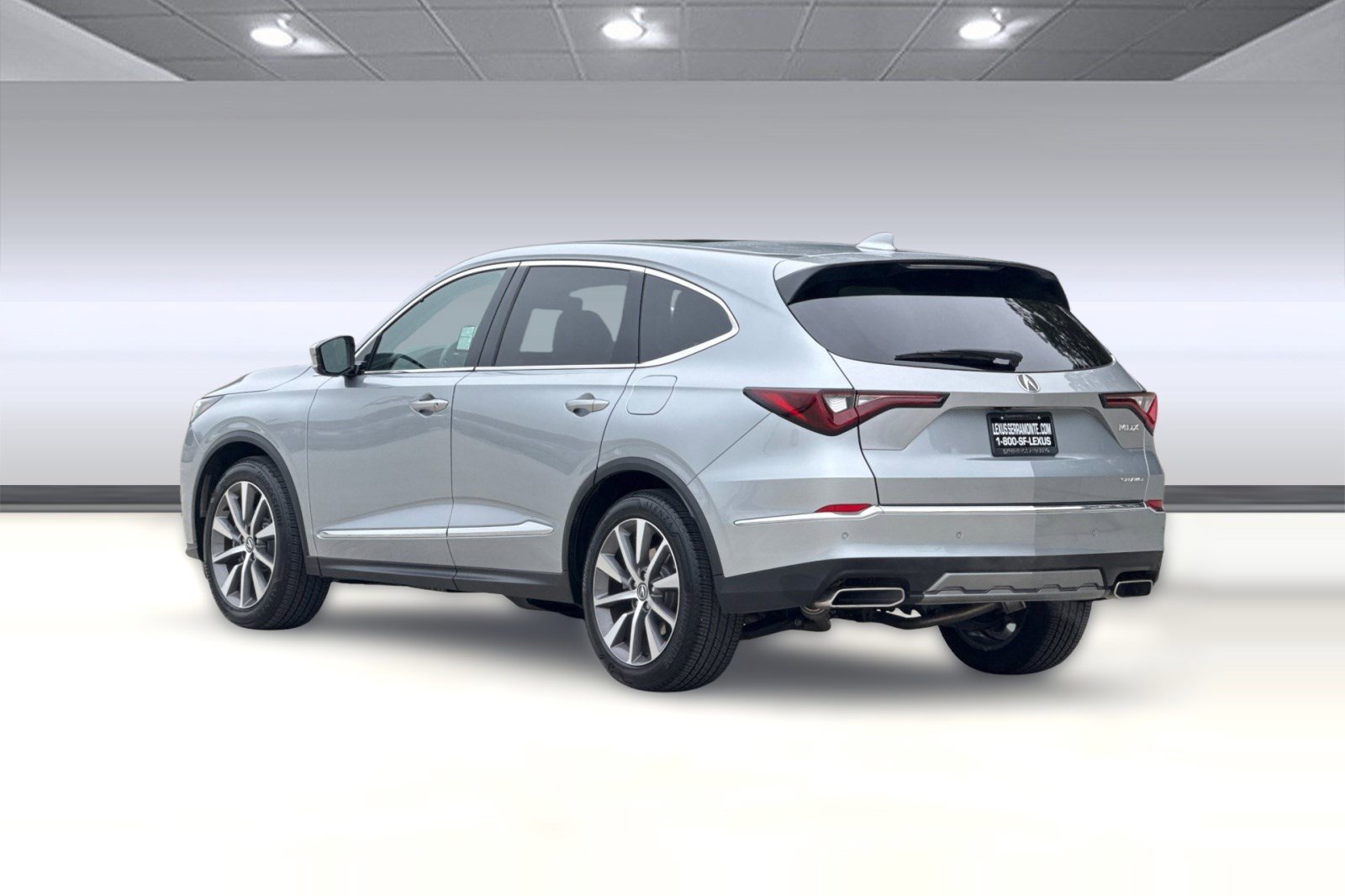 Used 2025 Acura MDX SH-AWD w/ Technology Package image 3
