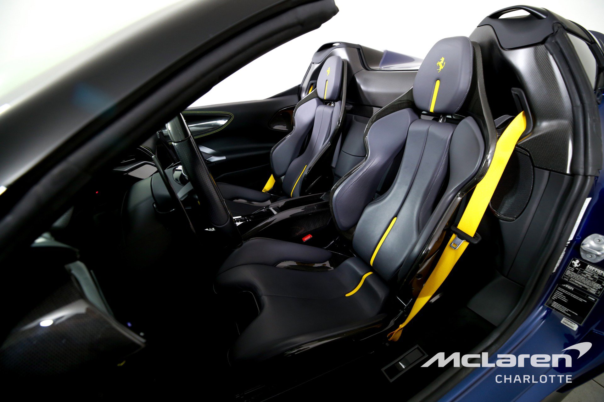 Used 2022 Ferrari SF90 Spider image 12