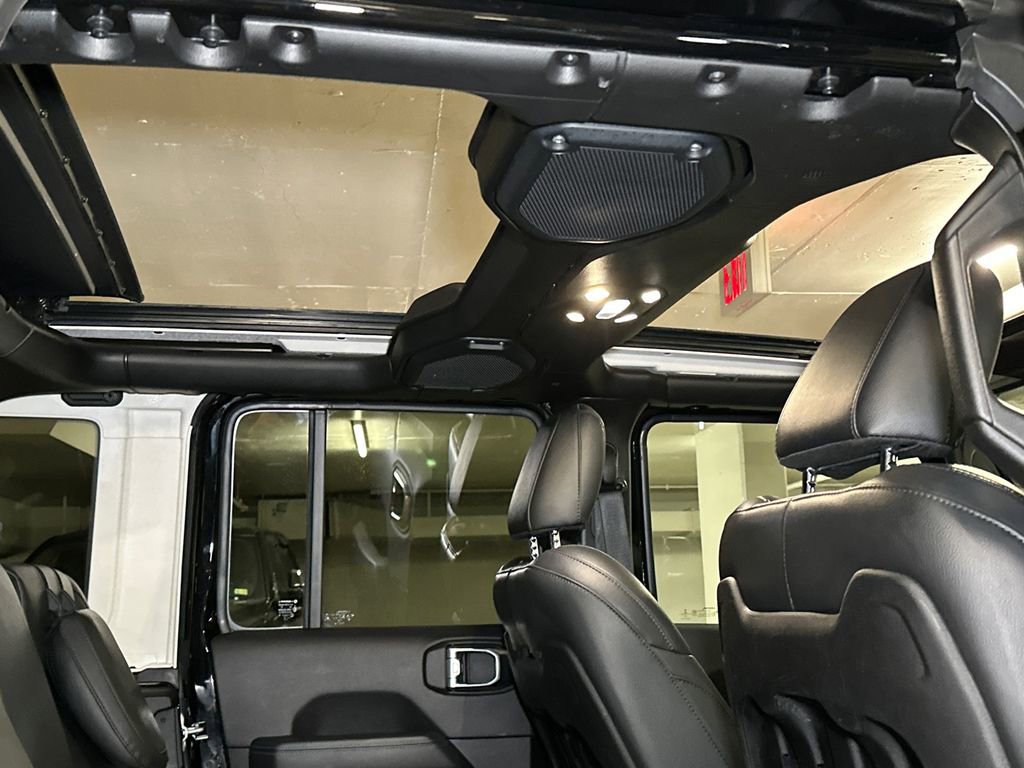 Used 2022 Jeep Wrangler Unlimited Rubicon 4xe w/ Cold Weather Group image 13