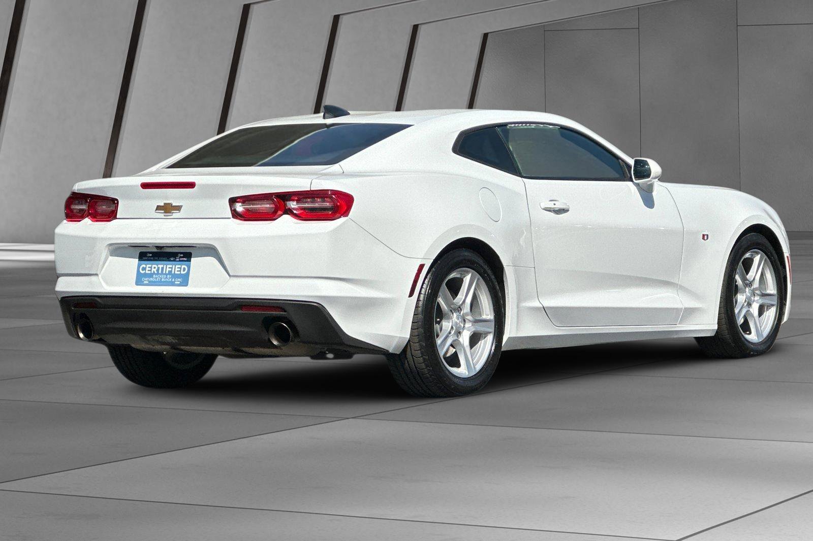 Certified 2023 Chevrolet Camaro LT image 4