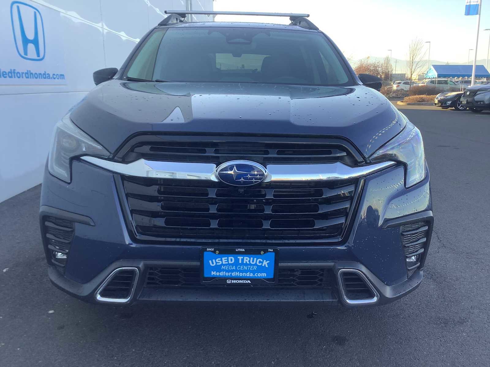 Used 2024 Subaru Ascent Touring w/ Popular Package #2 image 9