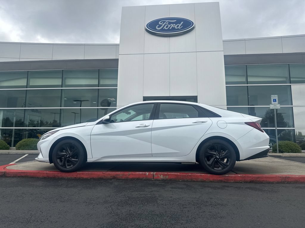 Used 2021 Hyundai Elantra SEL FWD image 1