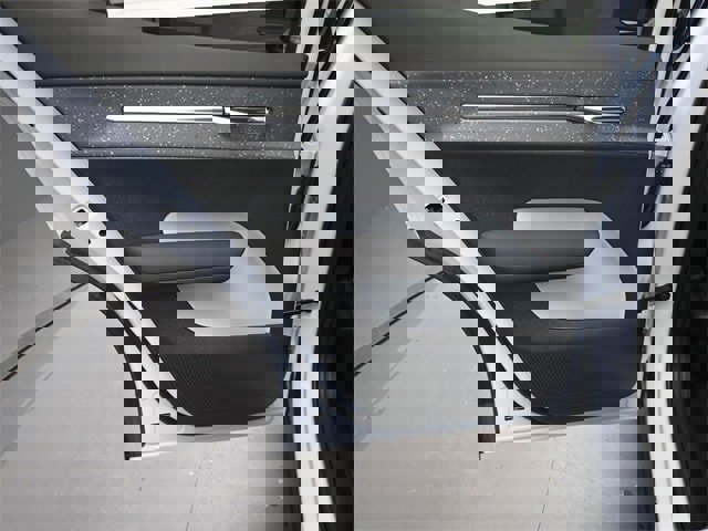 New 2025 Volvo EX30 Ultra w/ Climate Package image 22