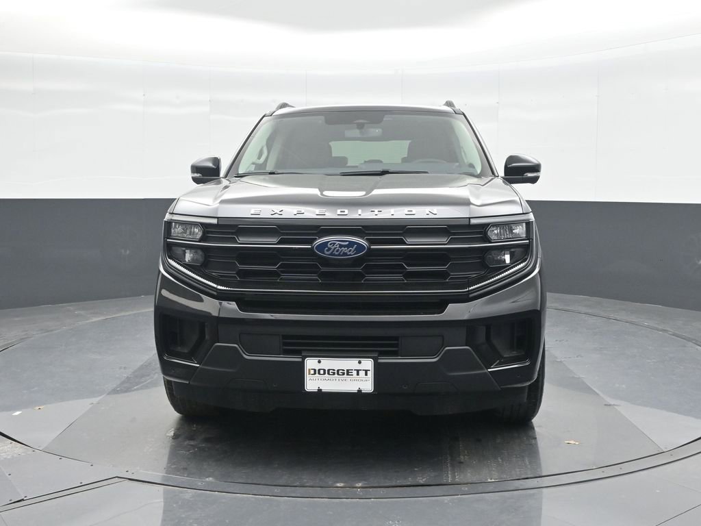 New 2025 Ford Expedition Active RWD image 5