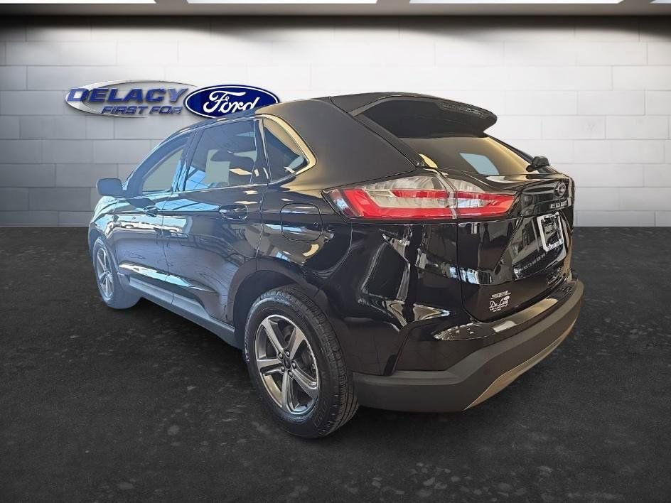 Used 2023 Ford Edge SEL w/ Convenience Package image 4