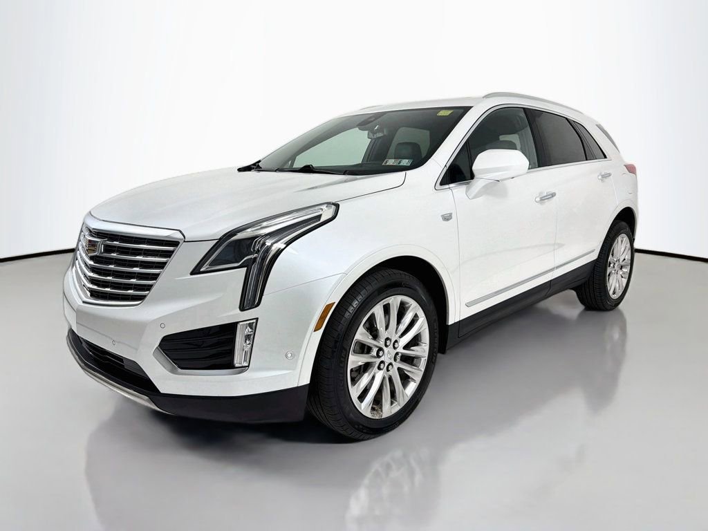 Used 2018 Cadillac XT5 Platinum w/ Driver Assist Package AWD/4WD image 3
