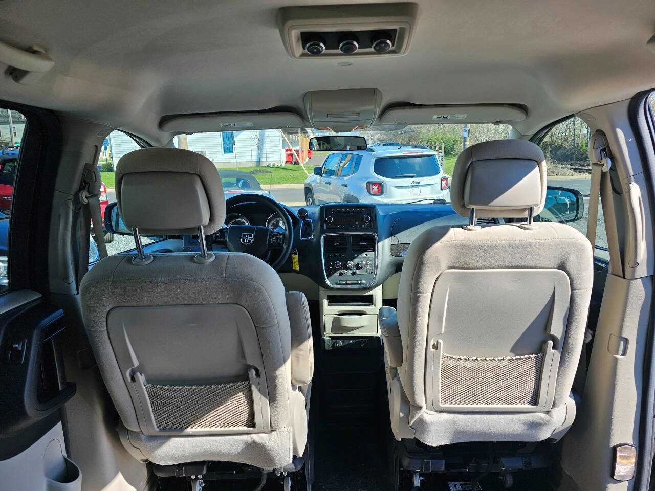 Used 2016 Dodge Grand Caravan SE w/ Quick Order Package 29E SE image 7