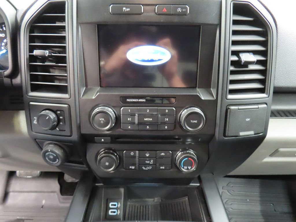 Used 2018 Ford F150 XL w/ Equipment Group 101A Mid AWD/4WD image 13
