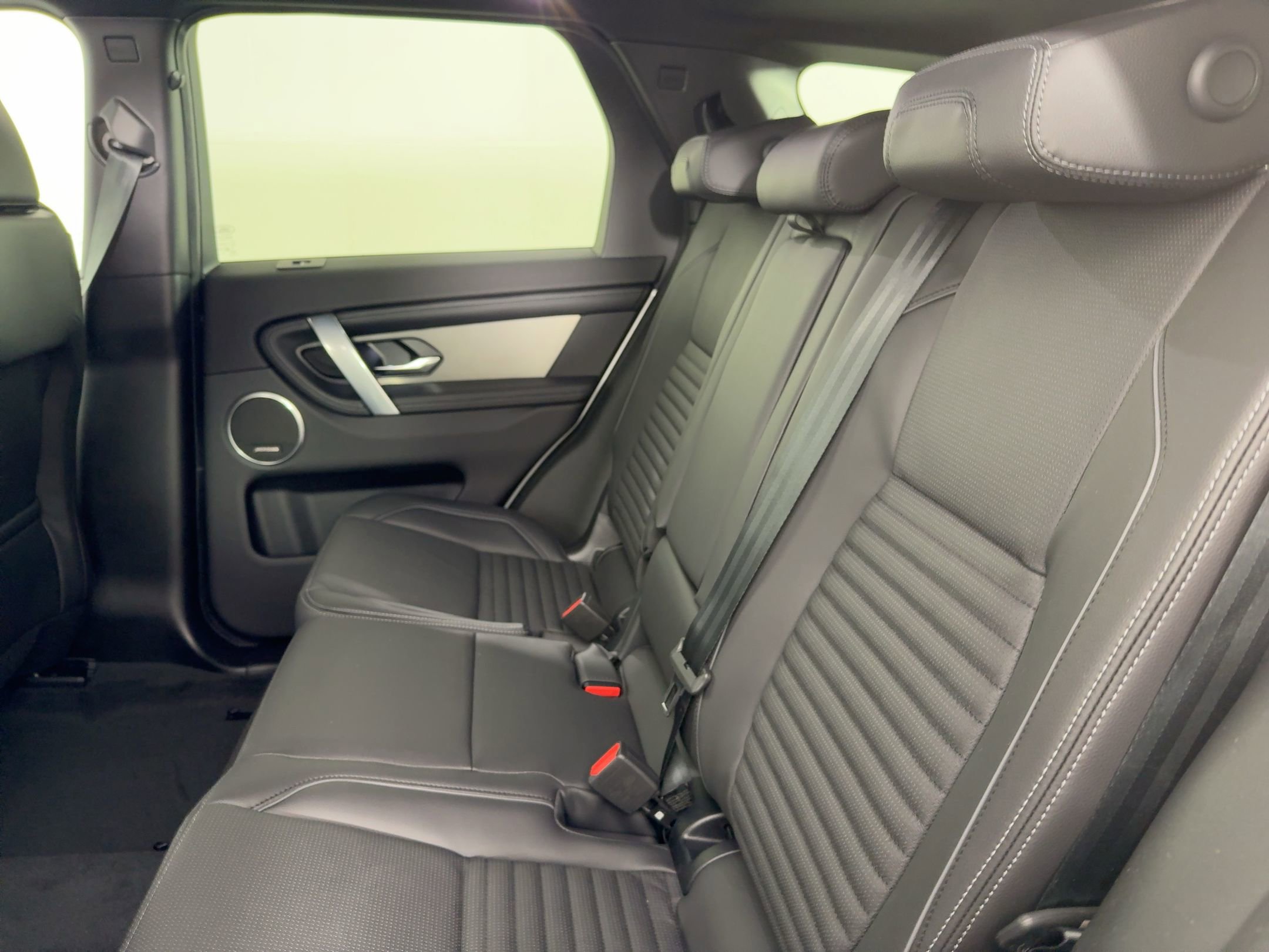 New 2026 Land Rover Discovery Sport Landmark image 26