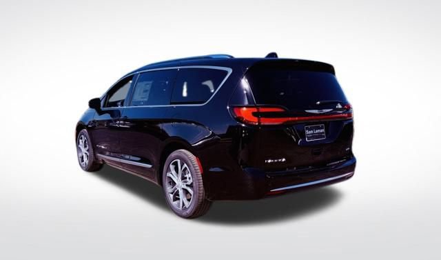 New 2026 Chrysler Pacifica Pinnacle image 5