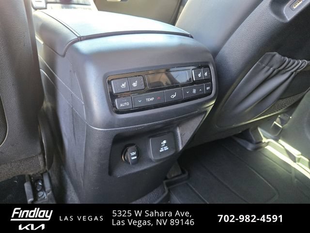 Used 2021 Hyundai Palisade Limited w/ Winter Package FWD image 16