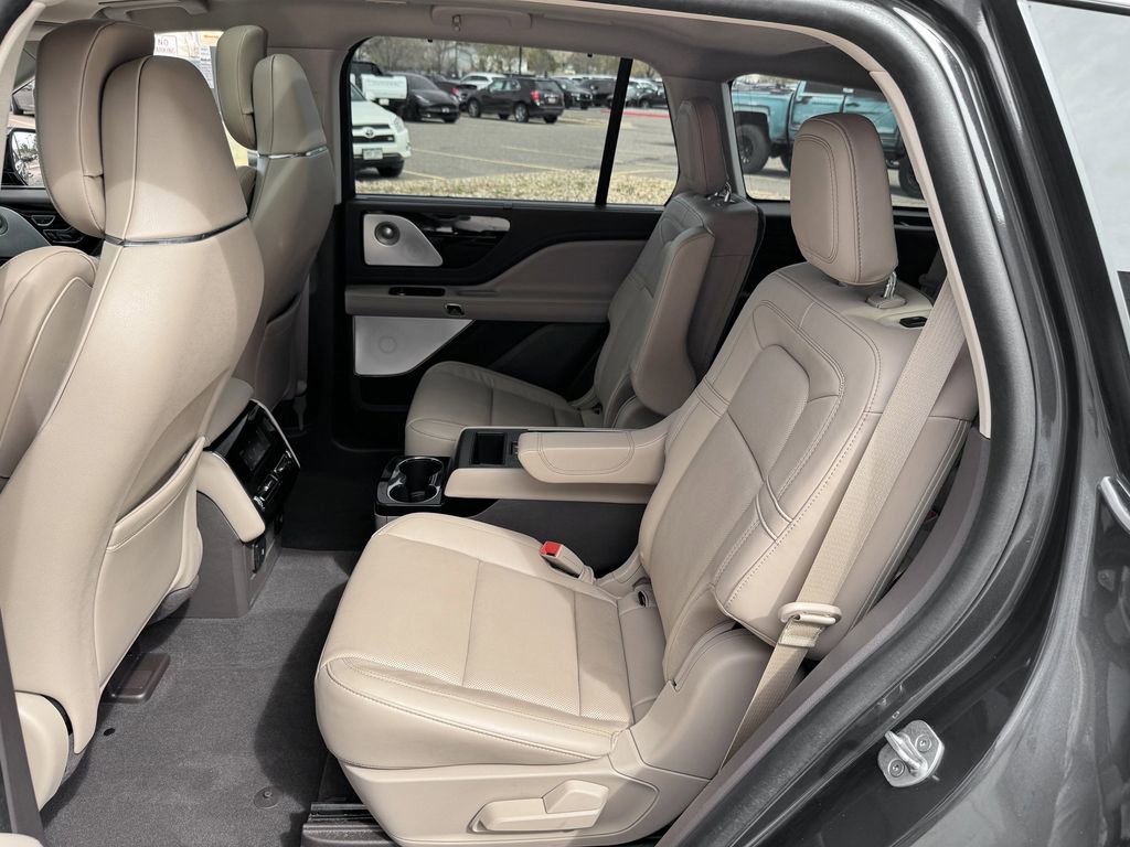 Used 2022 Lincoln Aviator Reserve w/ Equipment Group 201A image 26