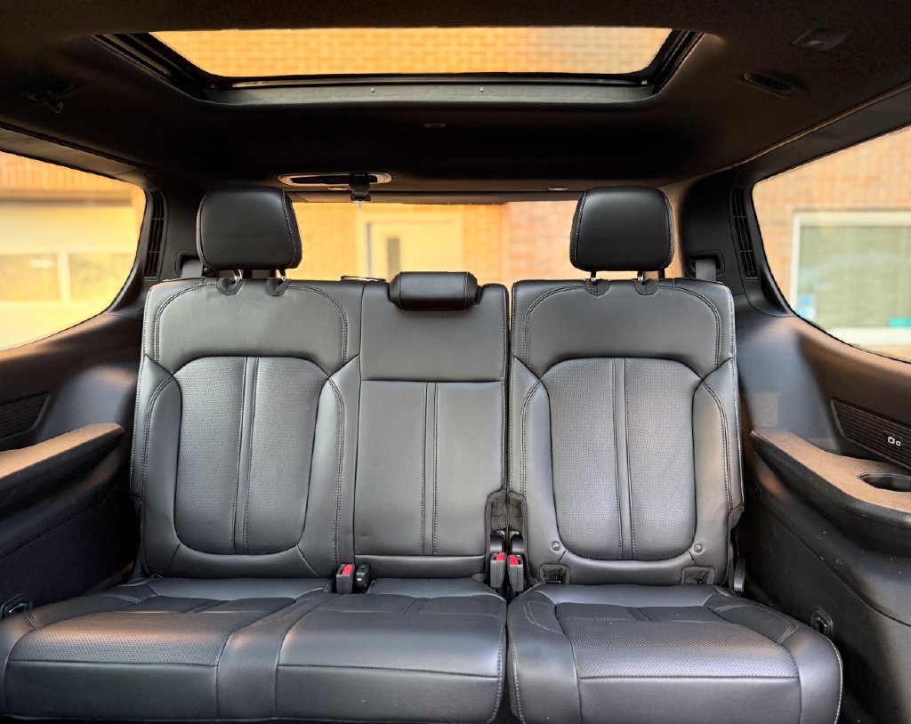 Used 2023 Jeep Wagoneer 4WD w/ Premium Group I image 21