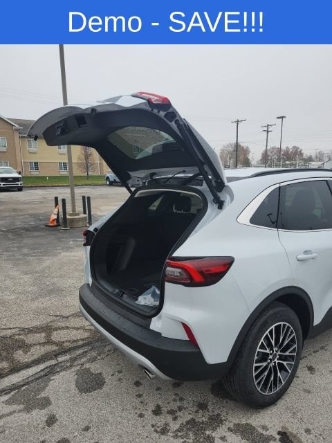 New 2026 Ford Escape SE FWD image 23