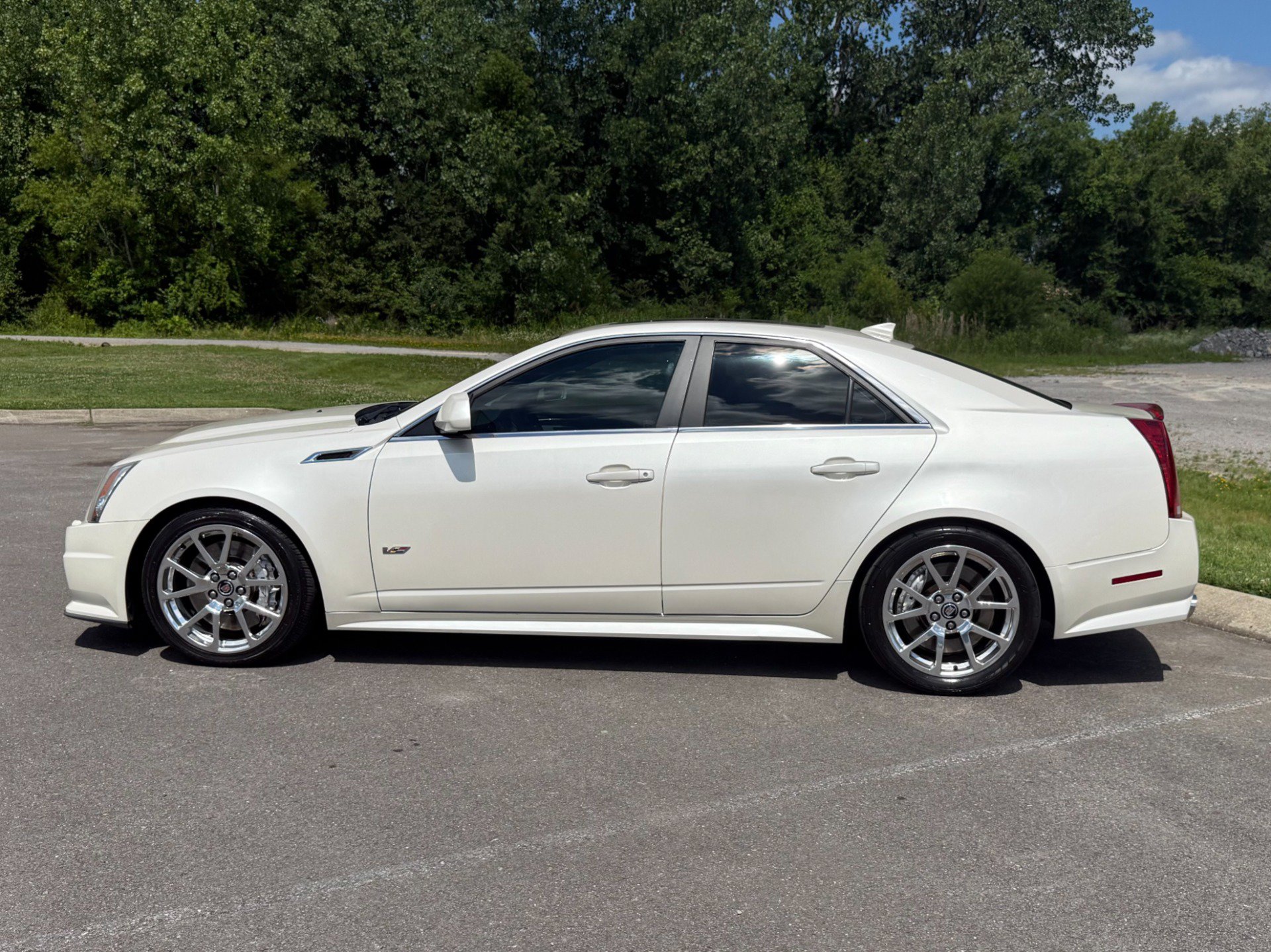 Used 2011 Cadillac CTS V RWD image 7