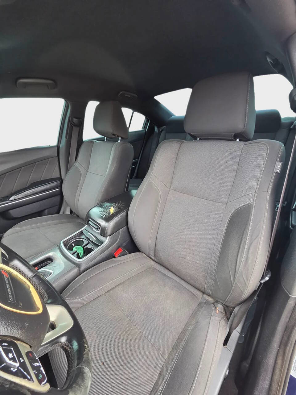 Used 2015 Dodge Charger SXT image 10