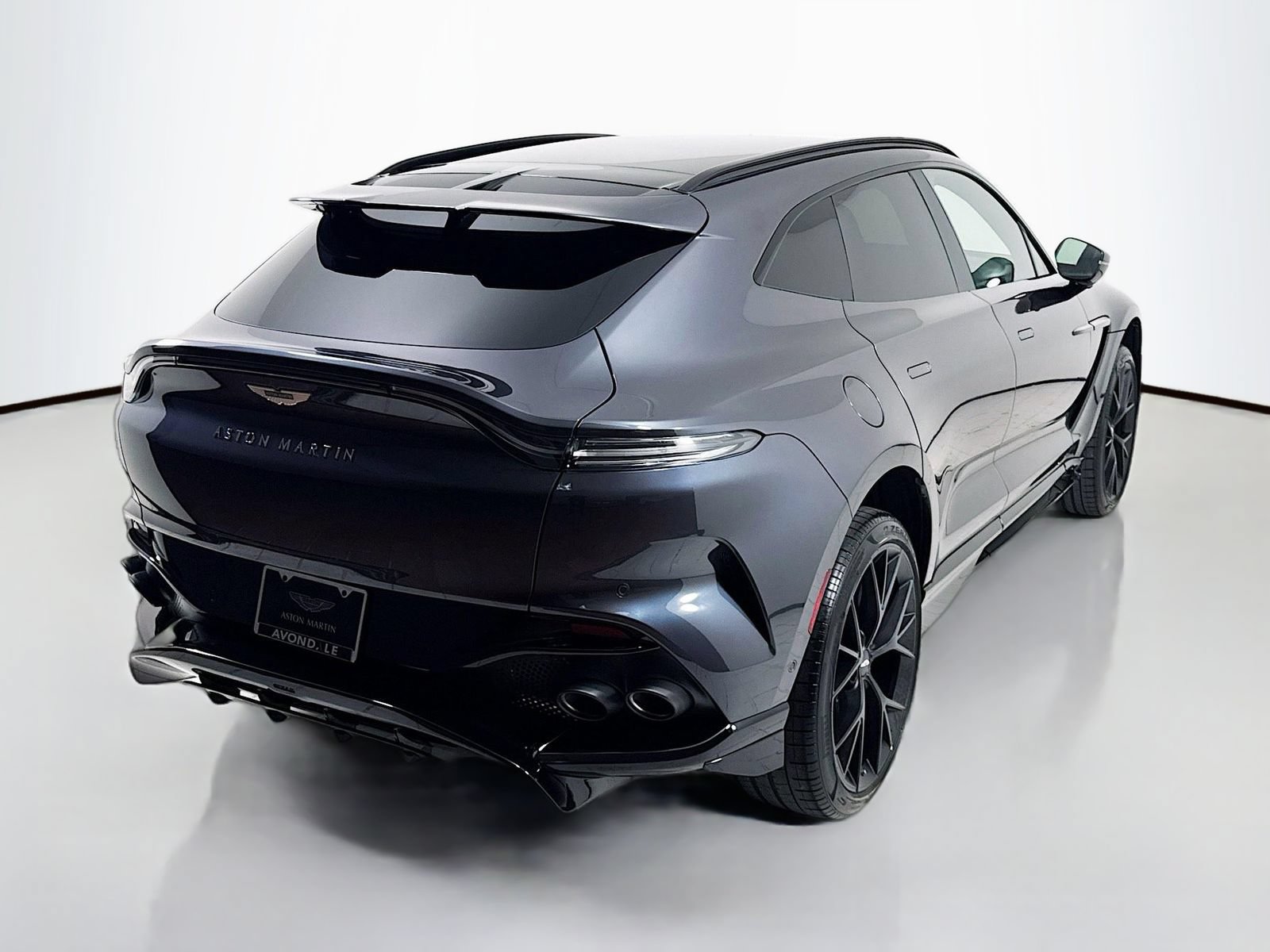 Used 2025 Aston Martin DBX 707 AWD/4WD image 7