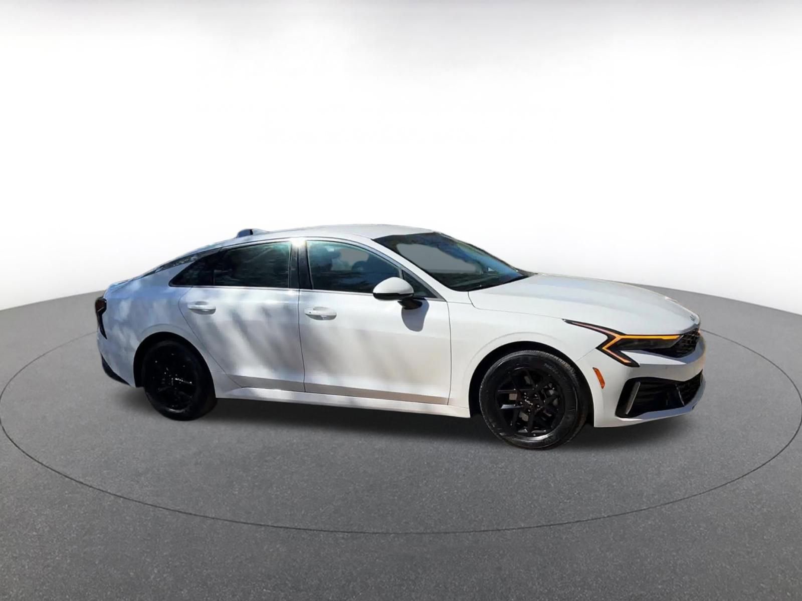 Used 2025 Kia K5 LXS image 2