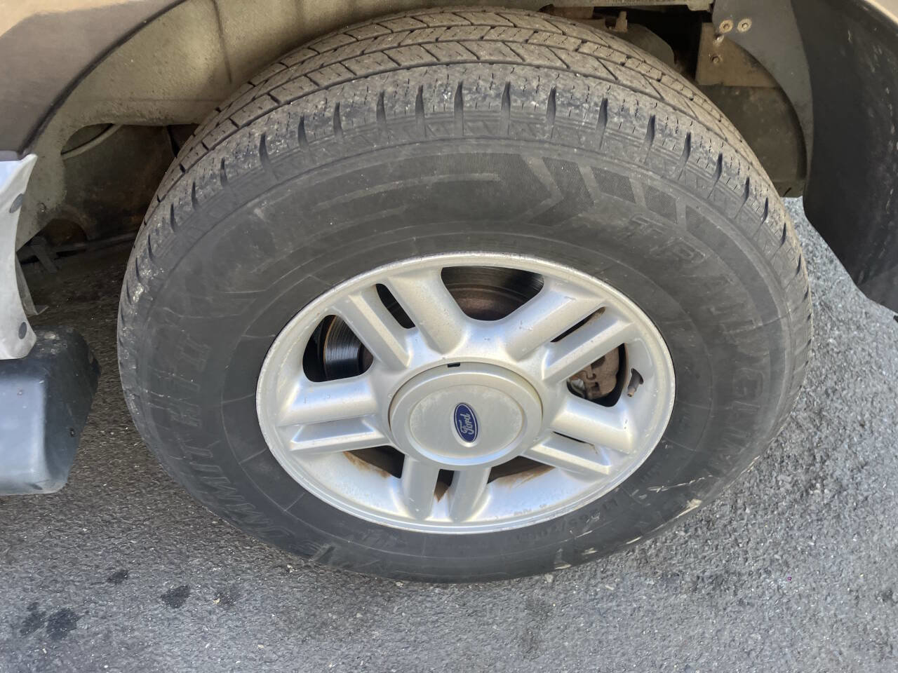 Used 2006 Ford Expedition XLT image 14