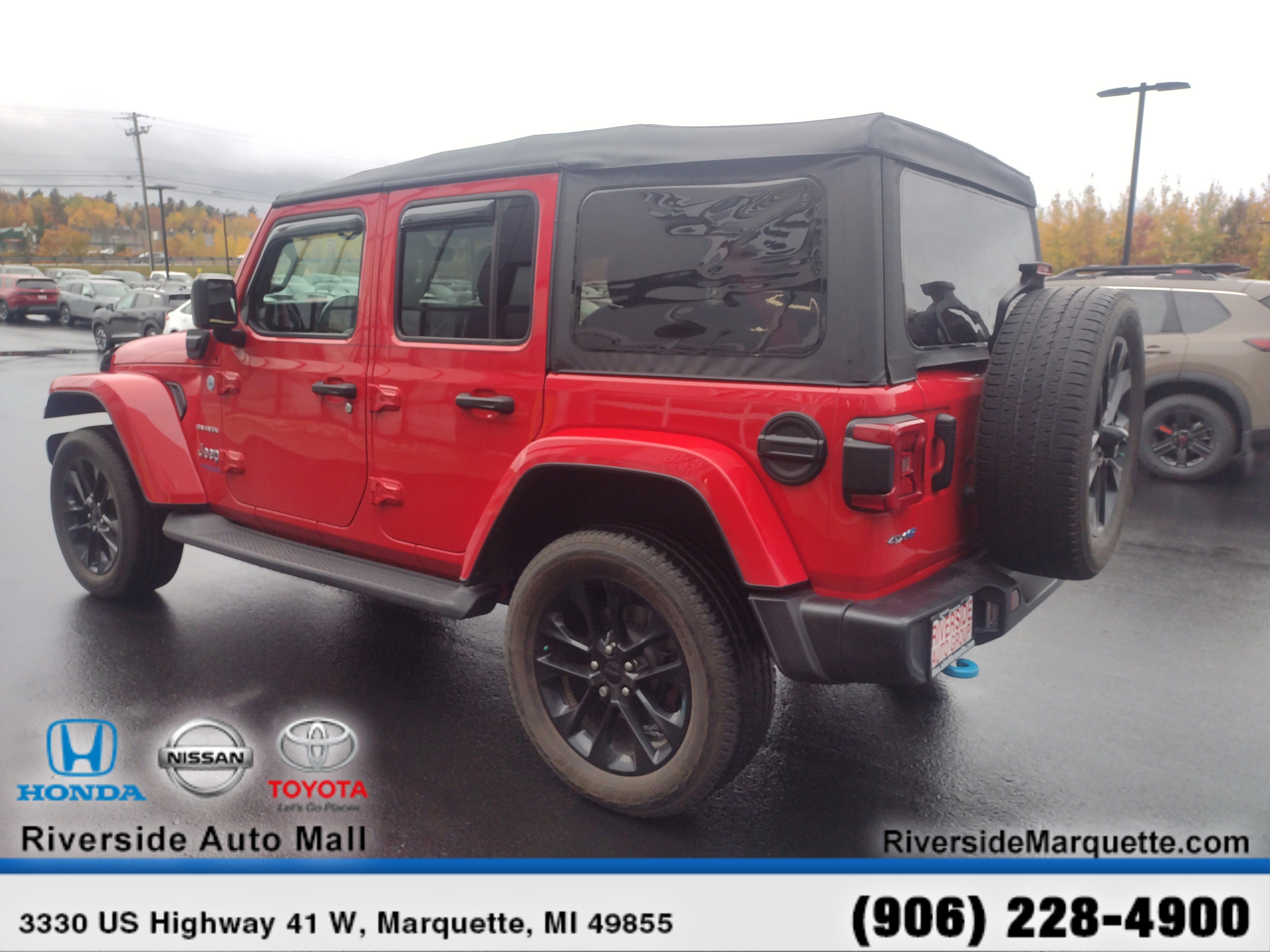 Used 2022 Jeep Wrangler Unlimited Sahara image 6