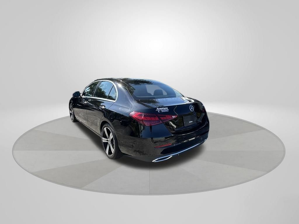 Used 2025 Mercedes-Benz C 300 4MATIC Sedan image 5