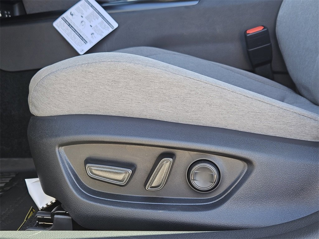 New 2026 Toyota Camry LE w/ Convenience Package image 18