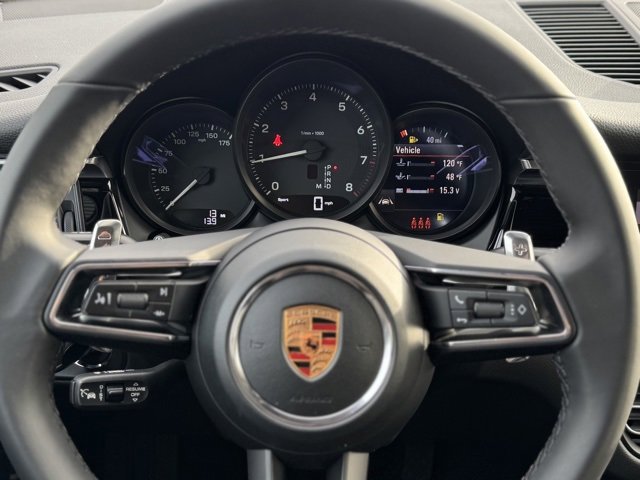 New 2026 Porsche Macan image 20