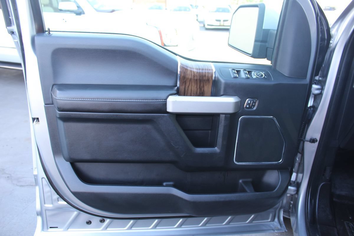 Used 2020 Ford F150 Lariat RWD image 18